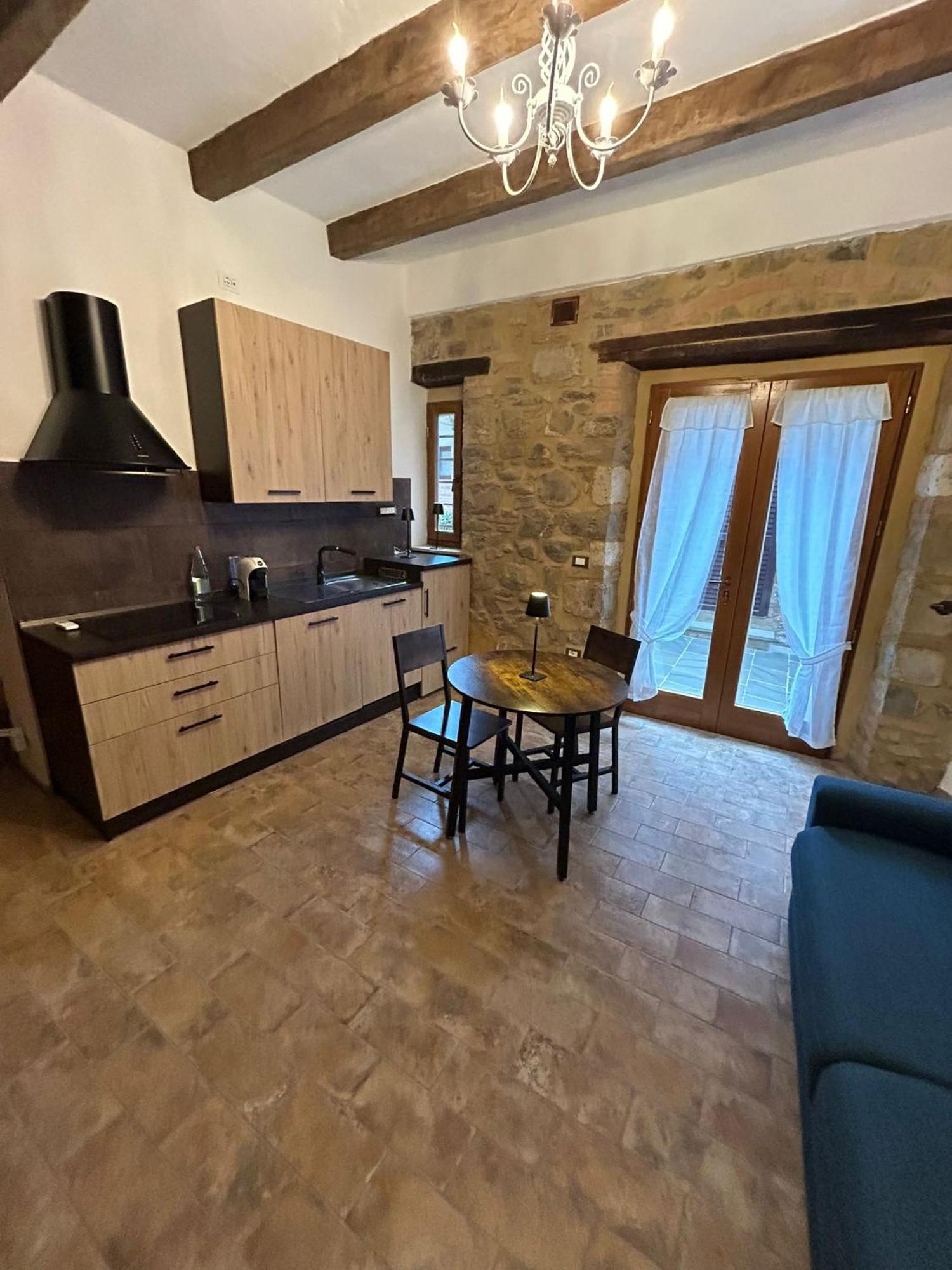 Borgo Di Mezzo Apartment Castelnuovo dellʼAbate Екстериор снимка